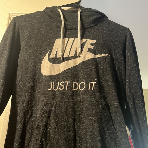 Nike hoodie - Picture 2 of 4